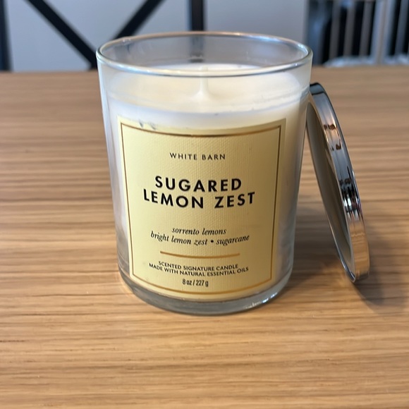 Bath & Body Works Single Wick Candle. Sugared Lemon Zest. - Picture 2 of 3